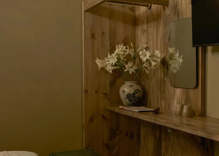 Отель Tong Boutique *